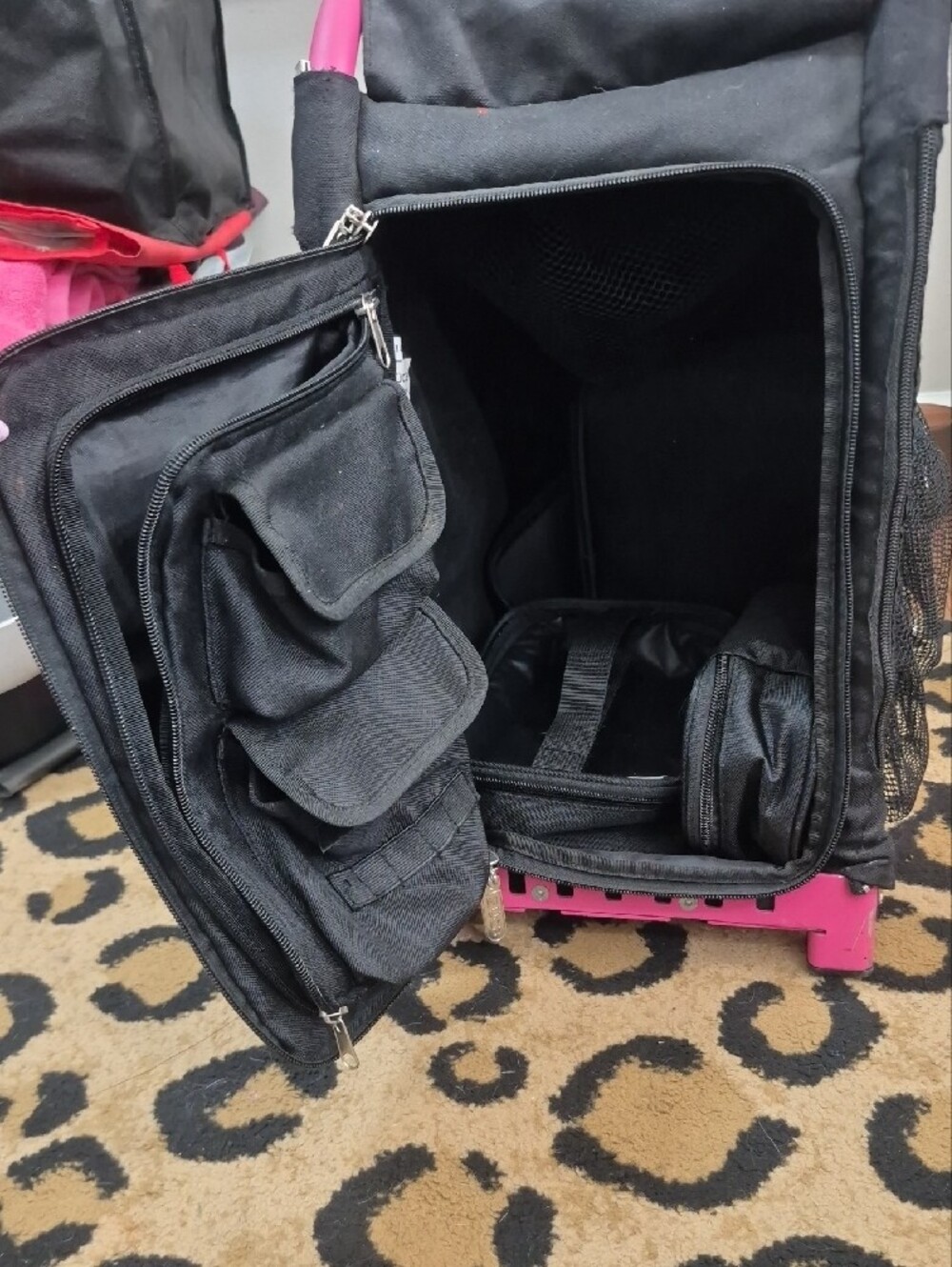 Zuca Travel Makeup or Craft Bag Black with Pink Frame - Picture 3 of 5